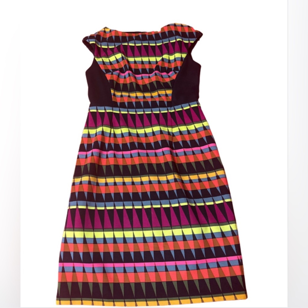 Signature London Style Fitted Dress